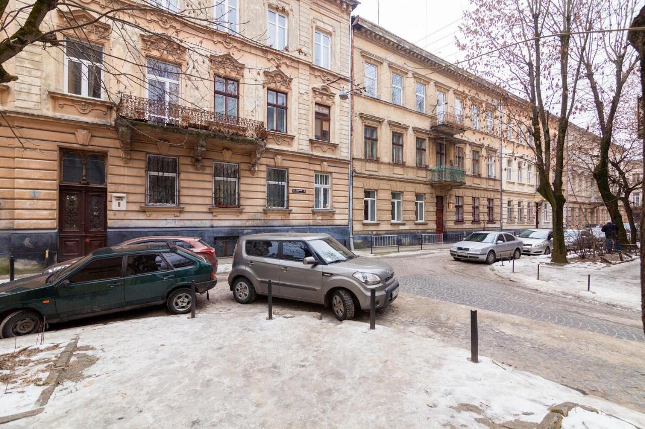 Chopin Apartment In The Center Of Leópolis Exterior foto